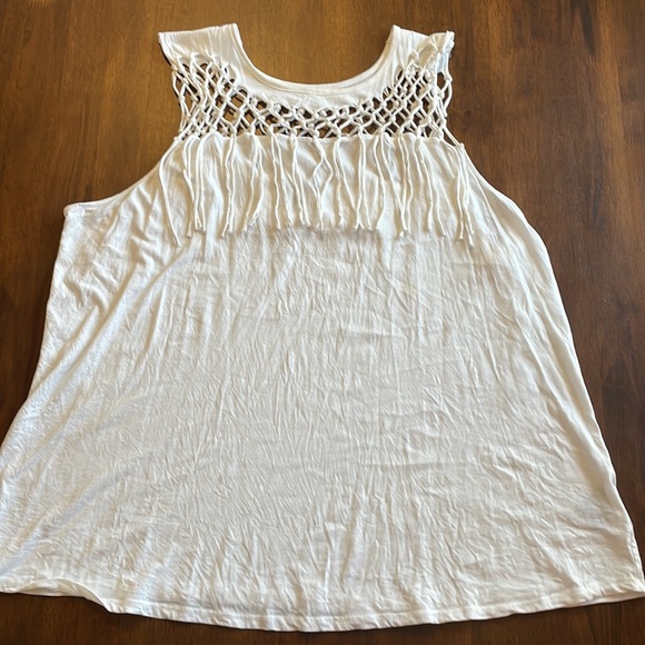Rock & Republic White Cross Knot and fringe tank top 2X Plus goddess - Picture 6 of 6